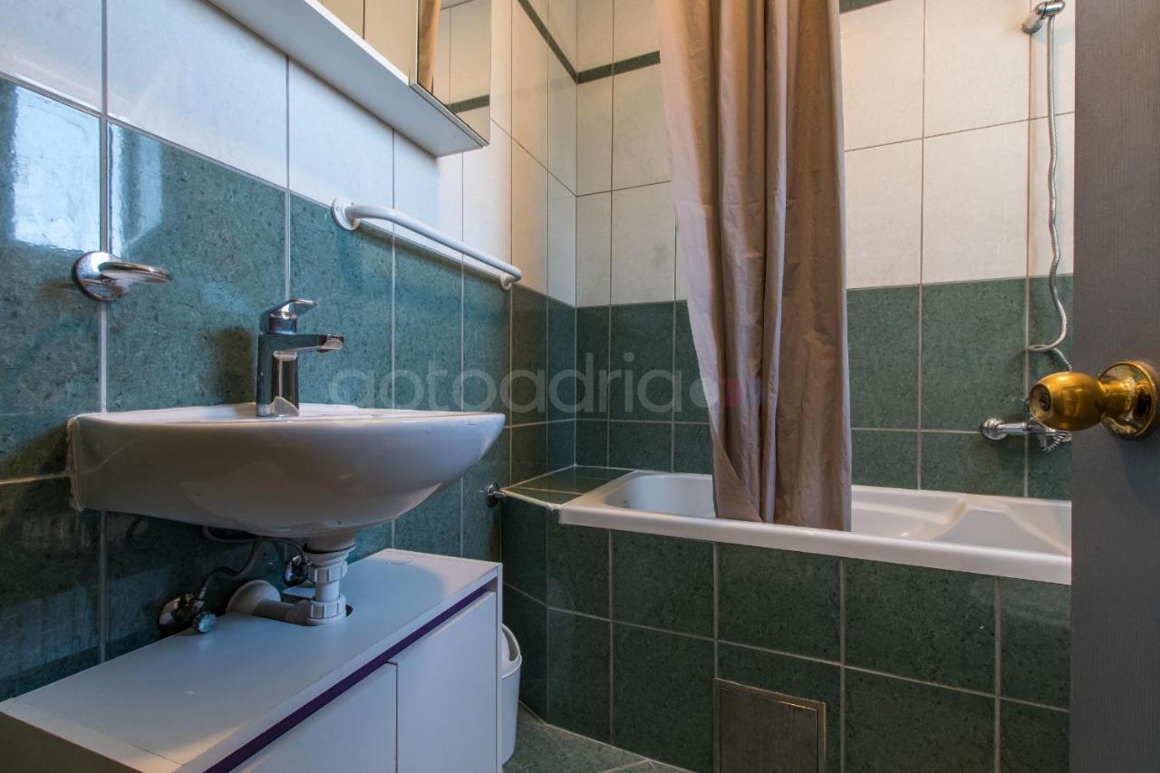 Apartment Vesna With Balcony & Free Parking Макарська Екстер'єр фото